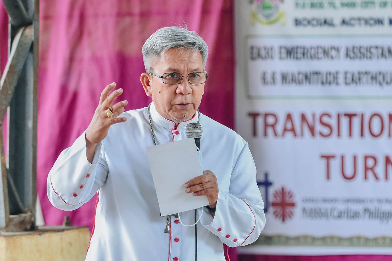 El obispo Jose Colin Bagaforo