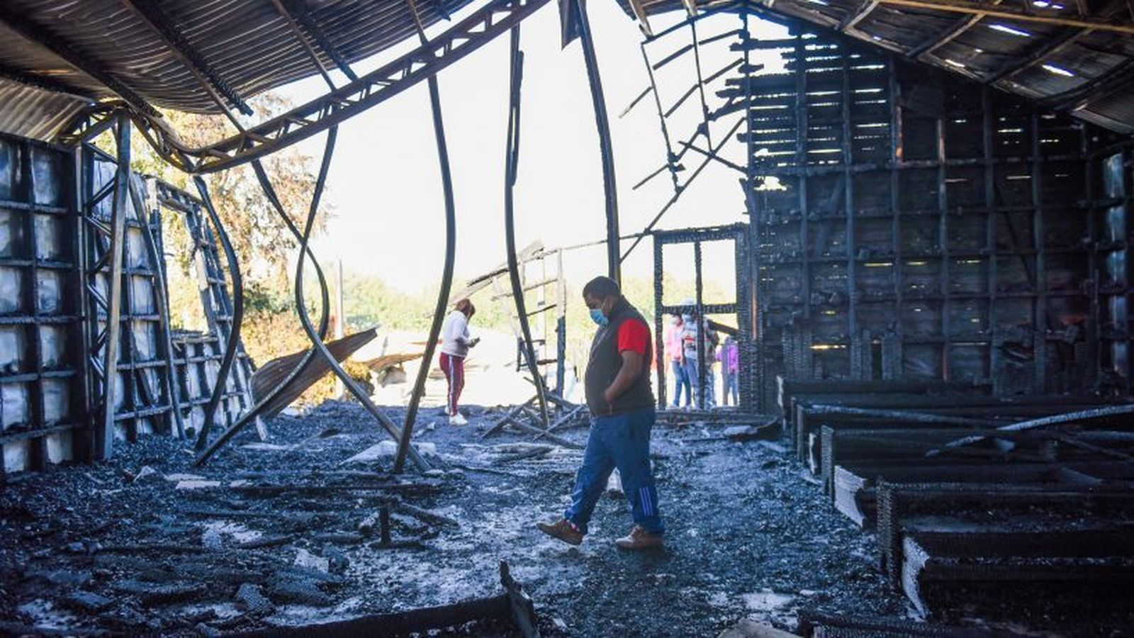 Iglesia incendiada en la Diócesis de Villarrica