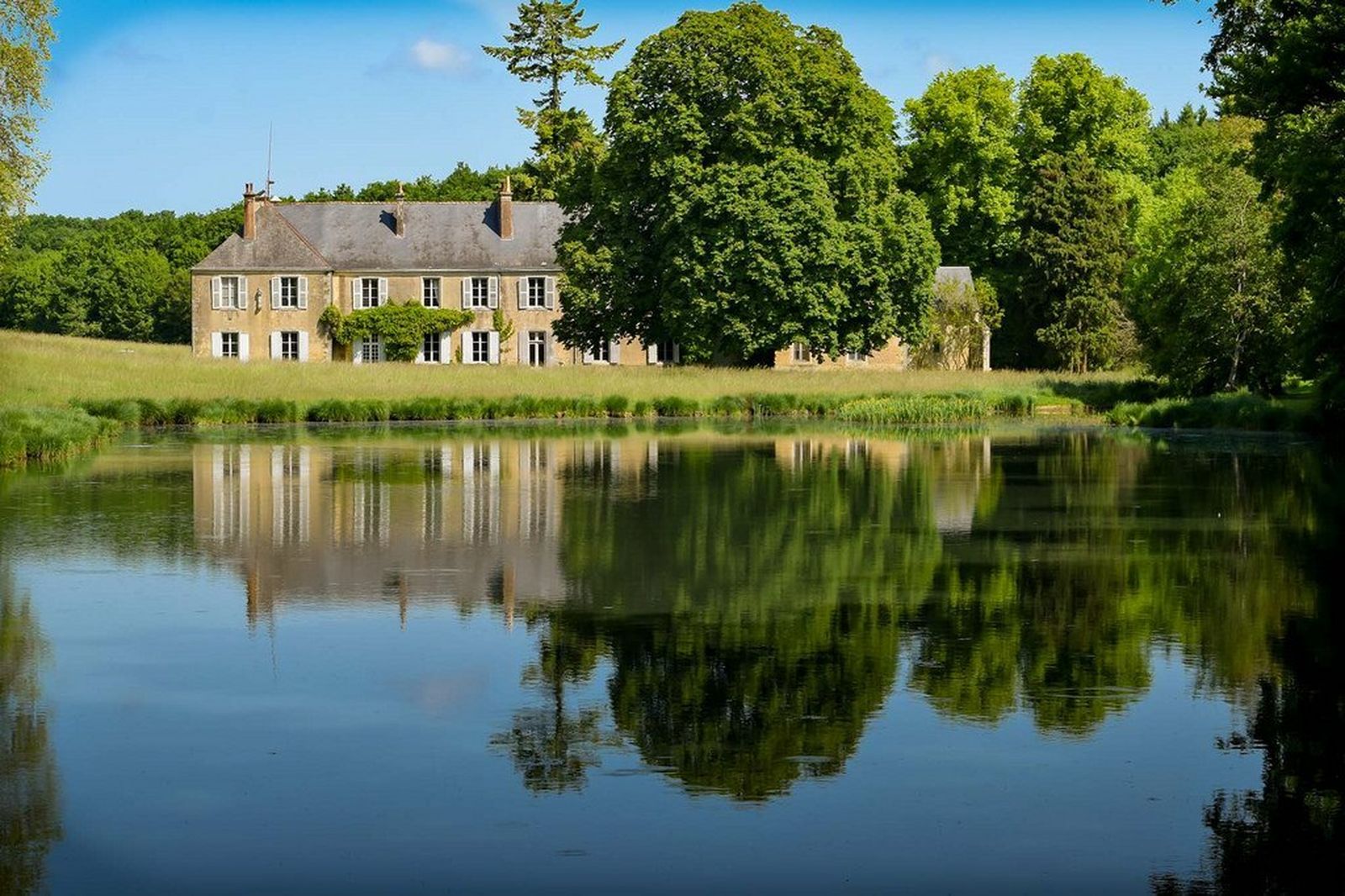 El nuevo monasterio en Bonnevaux, Francia, de la Comunidad Mundial para la Meditación Cristiana