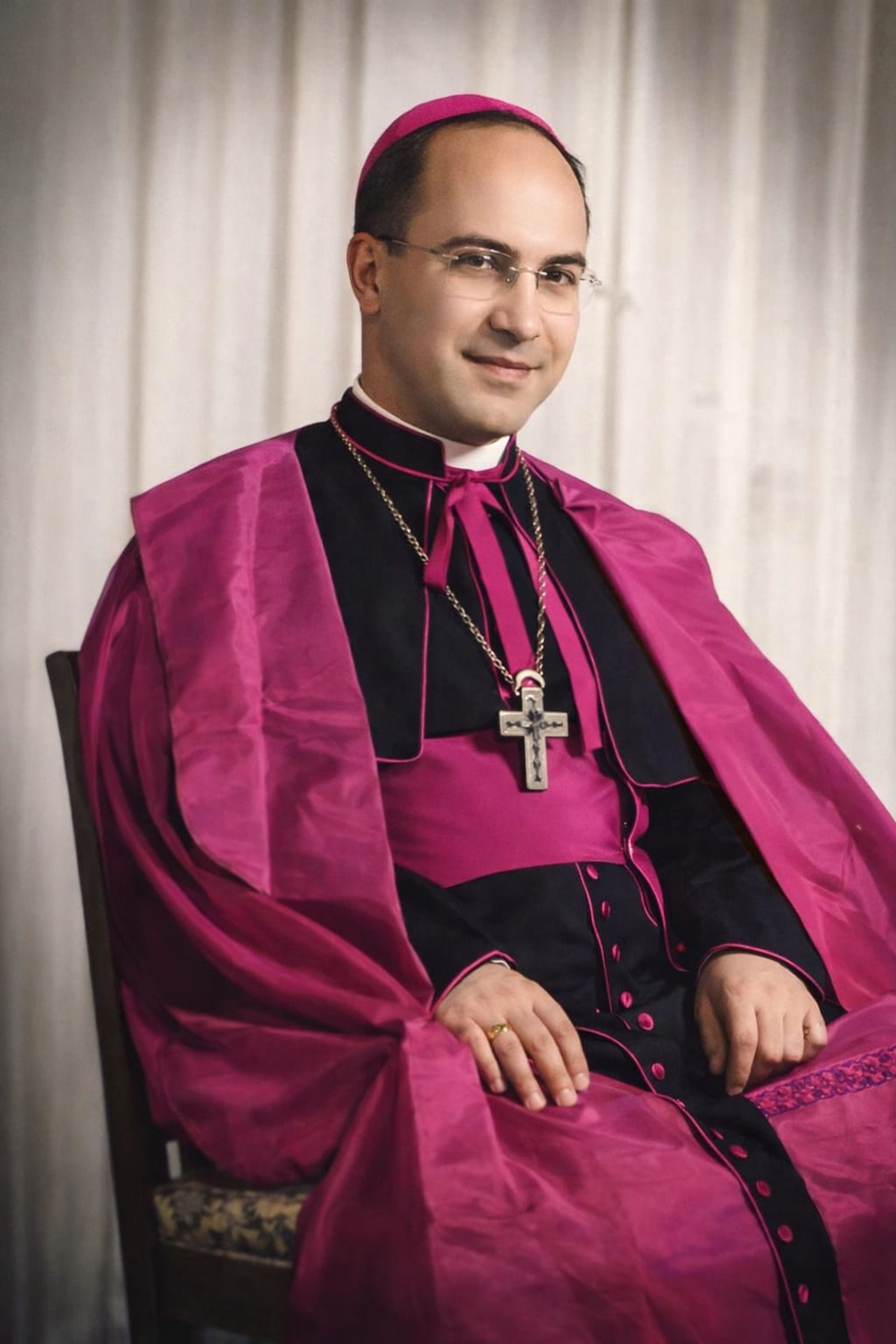 arzobispo coadjutor Ruben Isaza
