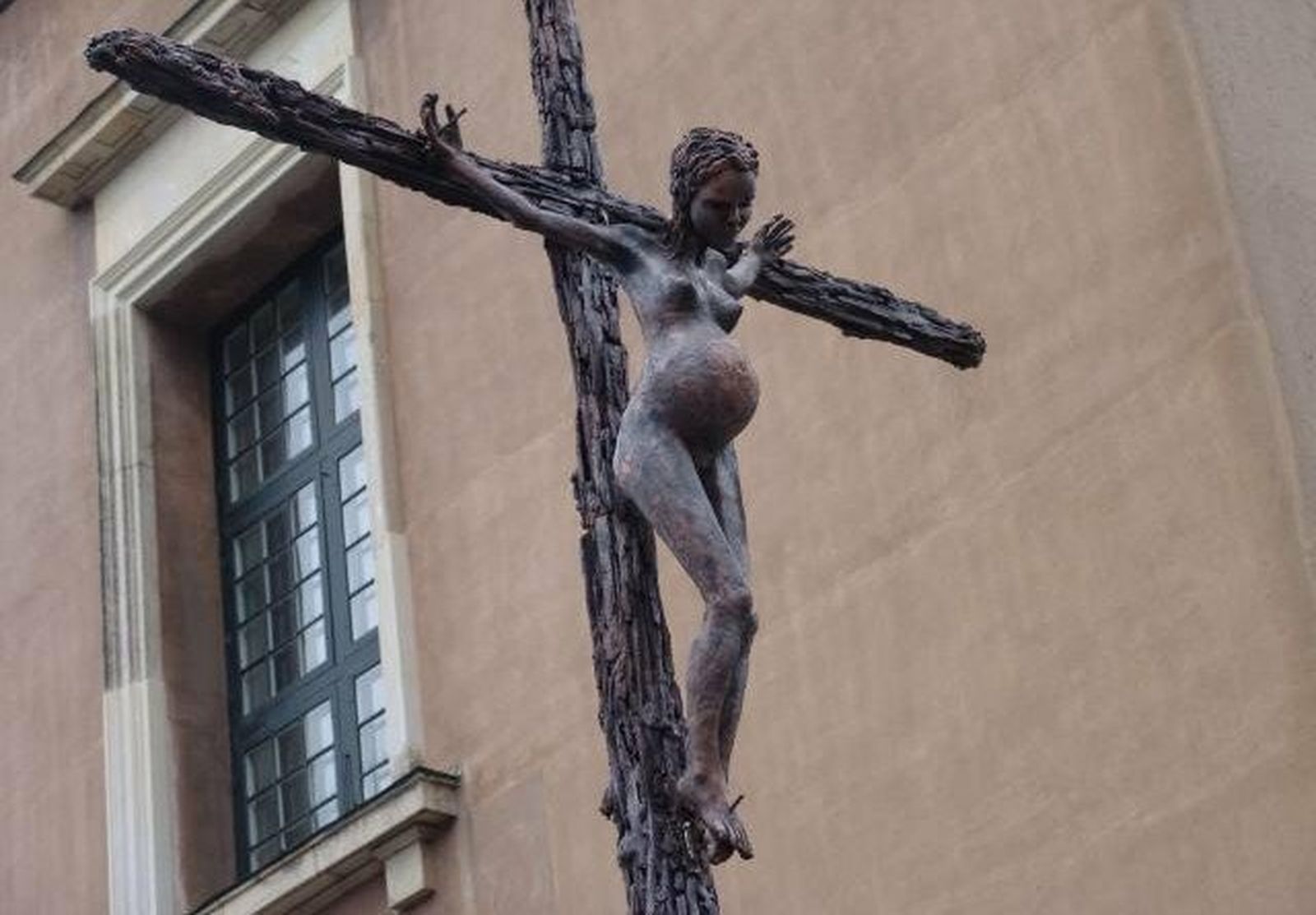 jos-mar-a-castillo-la-lucha-por-la-dignidad-de-la-mujer-tiene-que