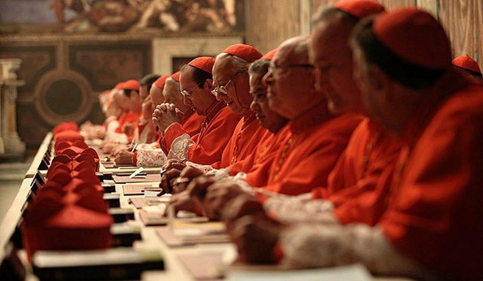 Cardenales en el cónclave