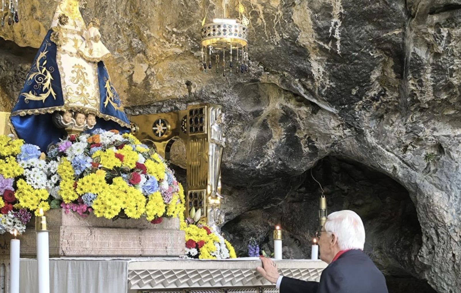 El Padre Ángel en Covadonga