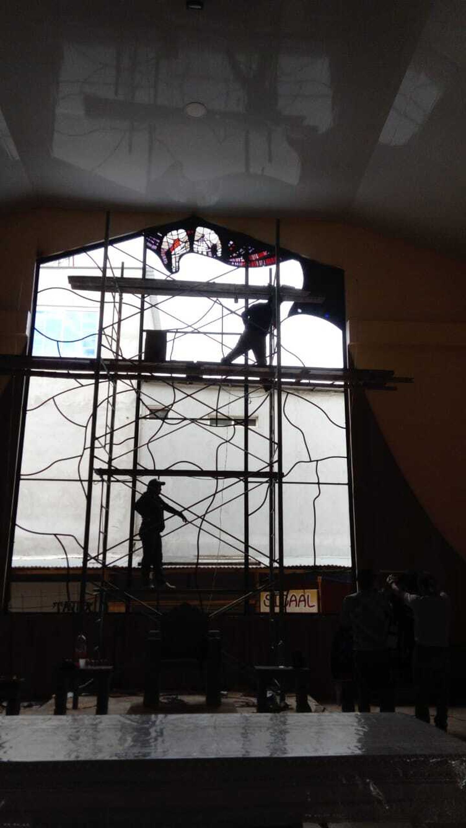 Obras que representan a un pueblo "que se levanta y sigue caminando"