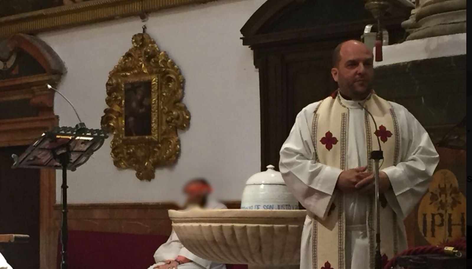 José Antonio Villena, a la derecha