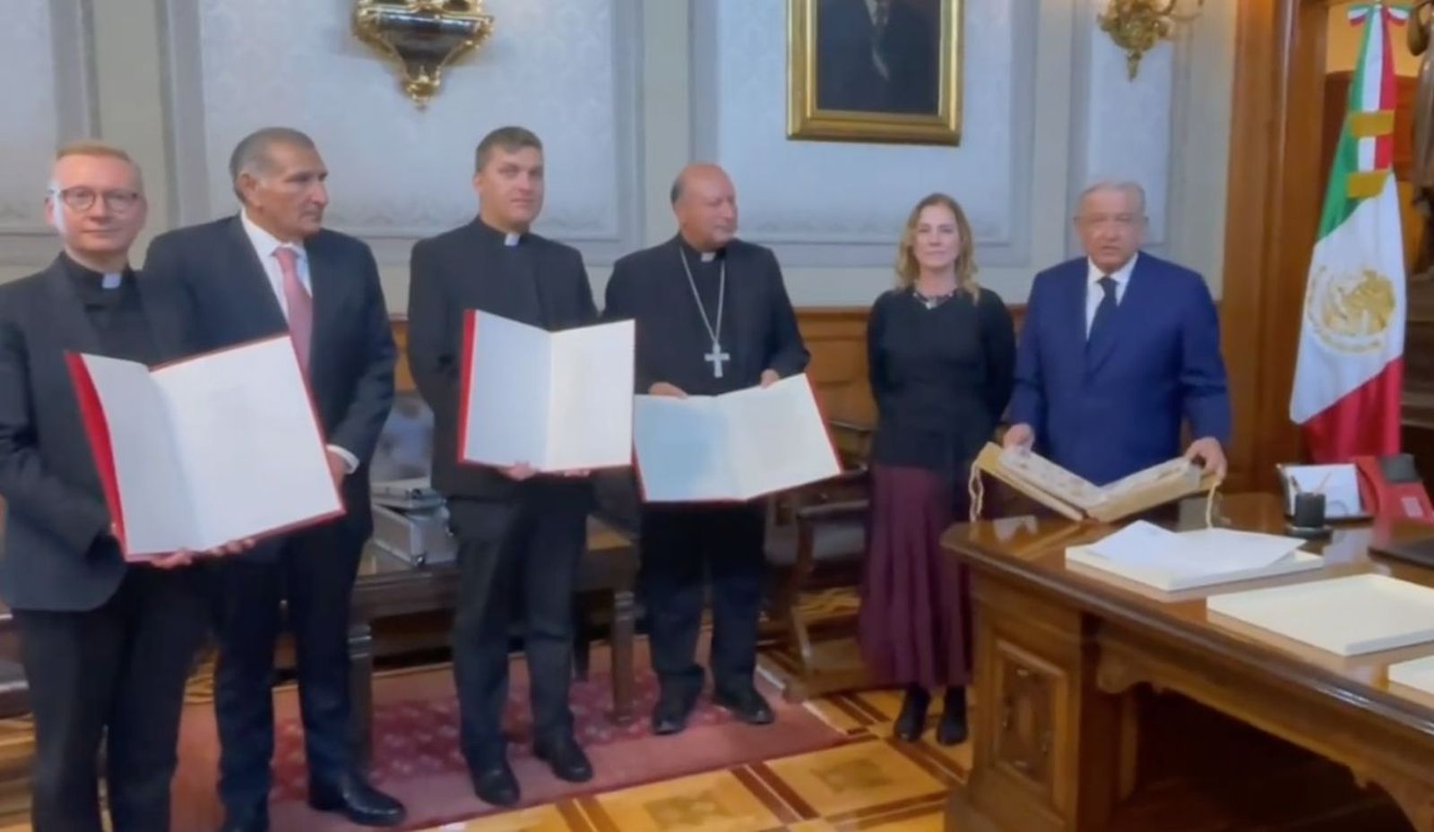 Los documentos históricos enviados por Francisco