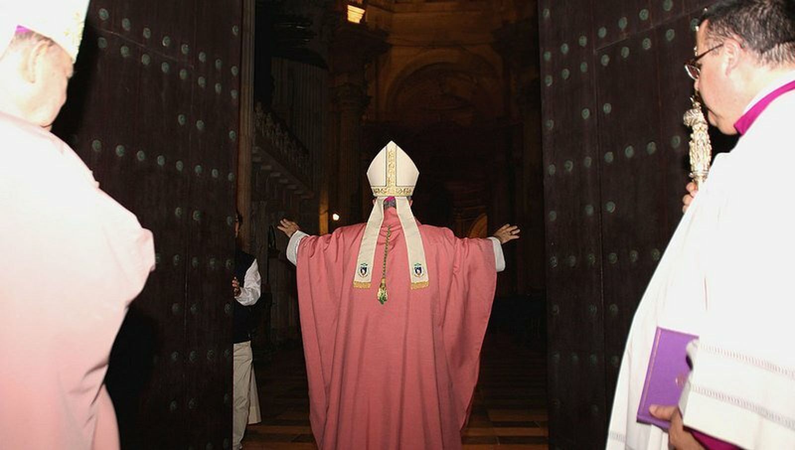 Zornoza abriendo puertas