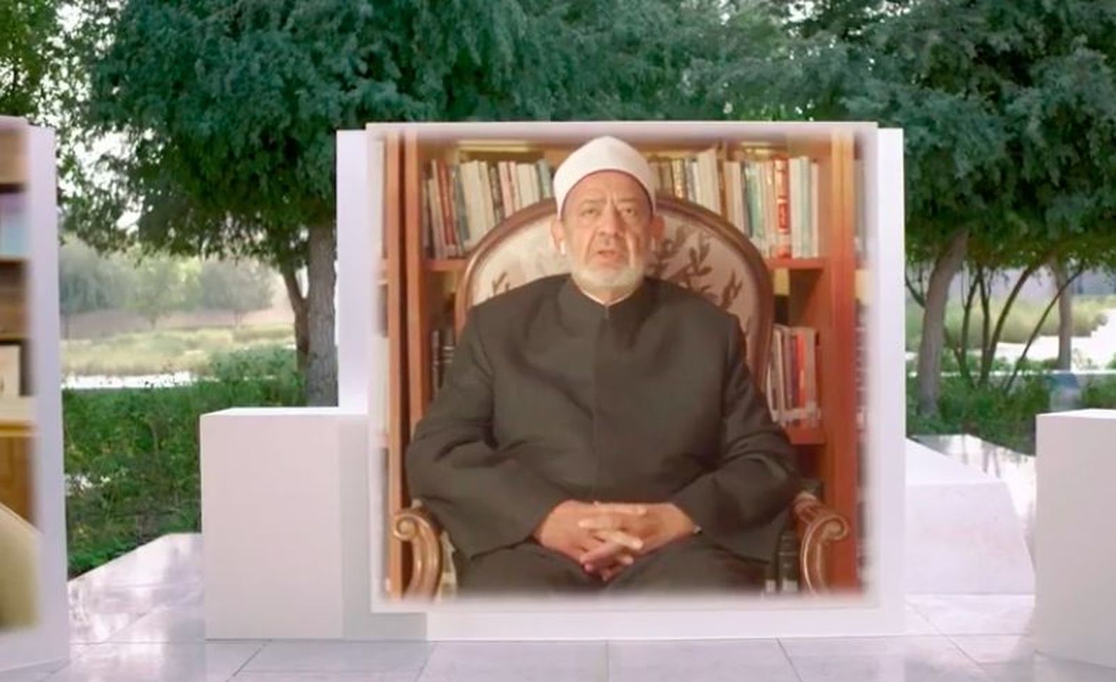 El imán de Al-Azhar