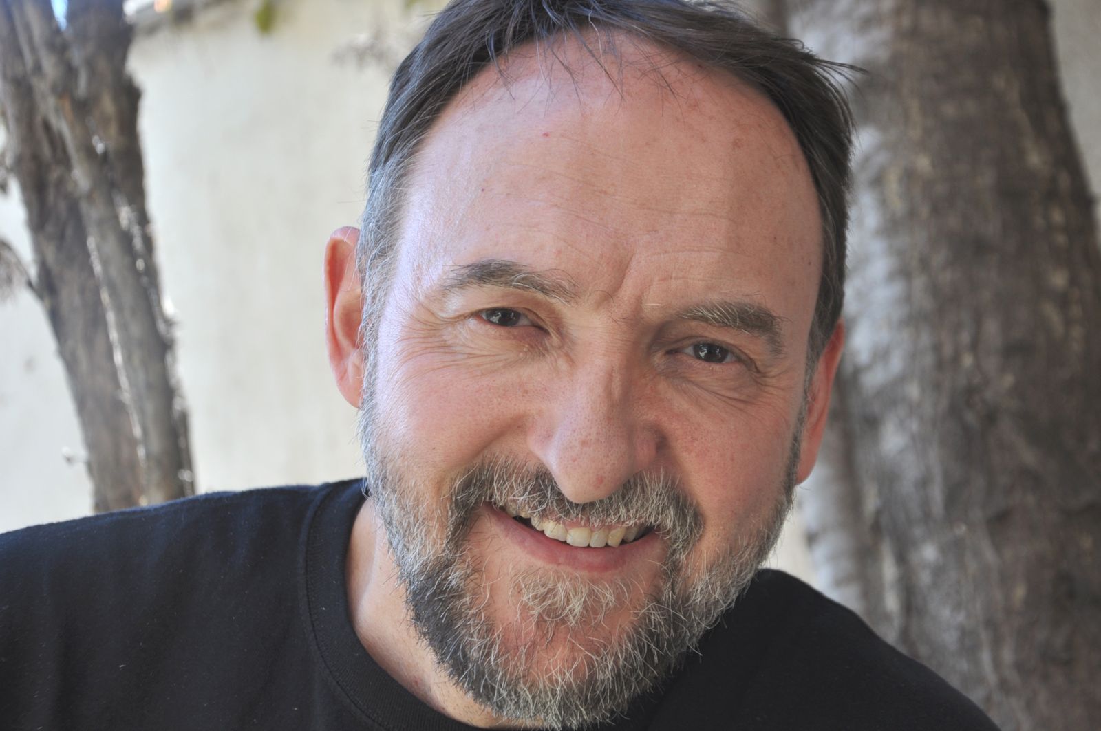 Juan Yzuel: “Cuando cantamos juntos algo que nos identifica, nos comprometemos más como comunidad”