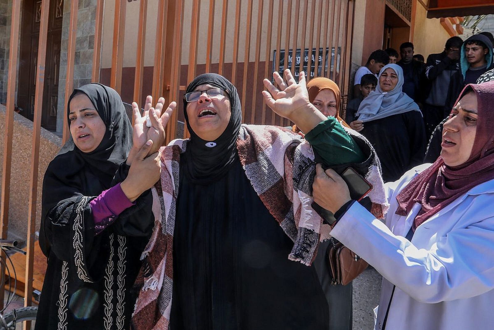 Gazatíes claman por una intervención ante la intensificación de los ataques israelíes