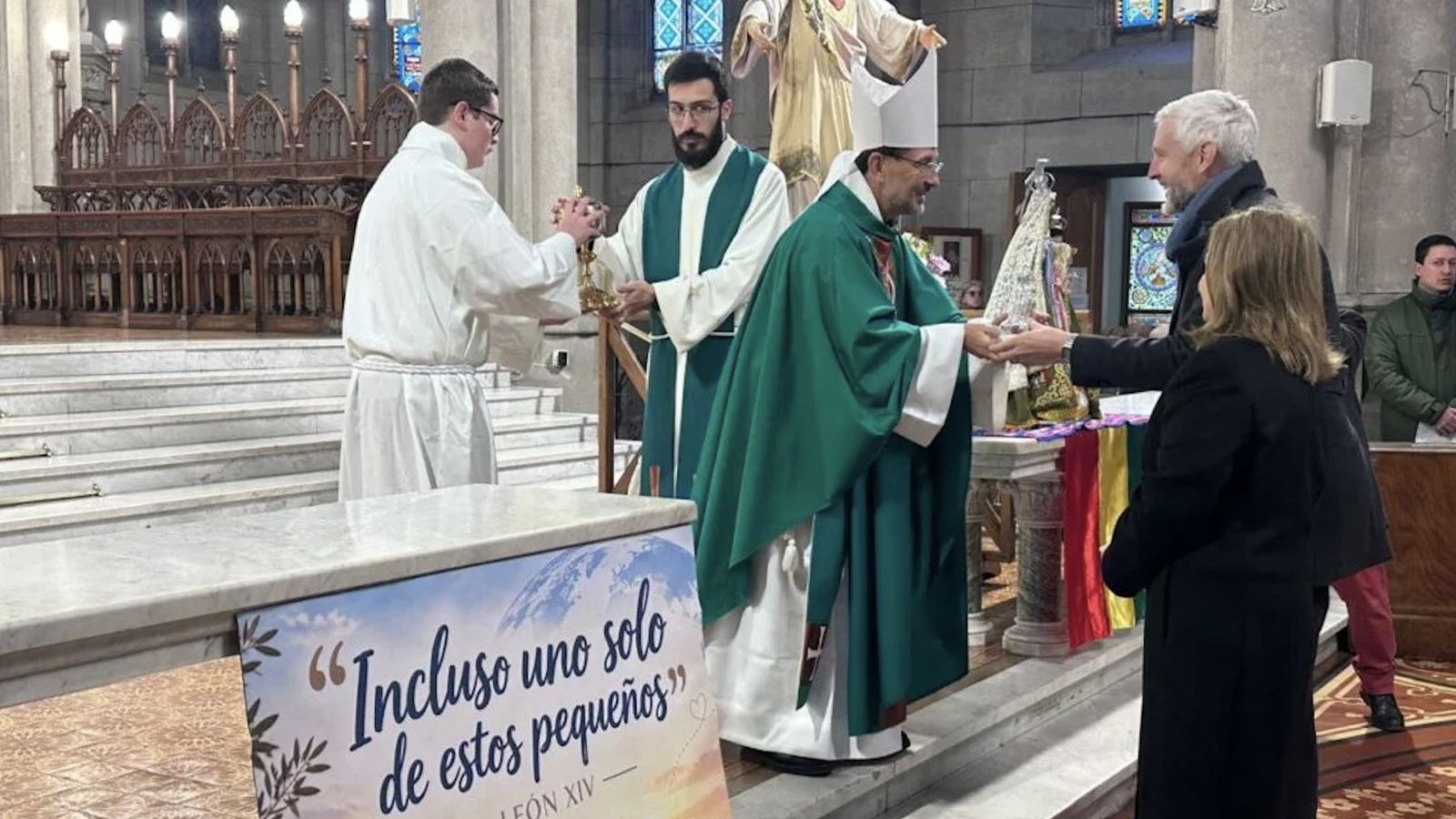 Cobo, en la misa en la catedral de Mar del Plata