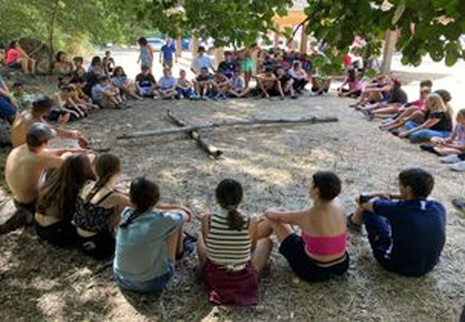 Buscad el Reino y su justicia... pero buscarlo entre vosotros.