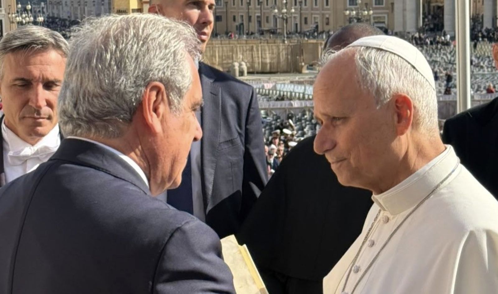 El Papa León y Jesús Aguilar