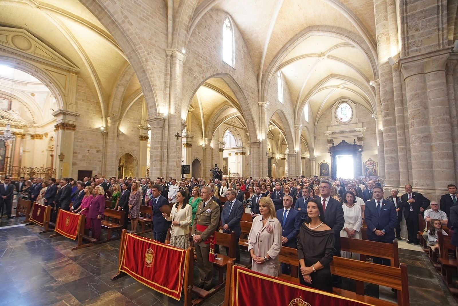 Las autoridades valencianas en el Te Deum en la catedral