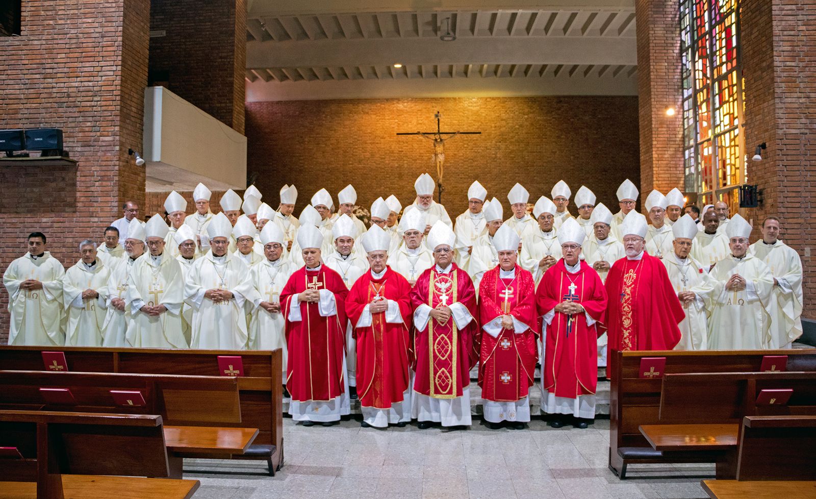 Los obispos de Perú denuncian la "corrupción" de quienes "aprovechan la pandemia para oprimir al pueblo de Dios"