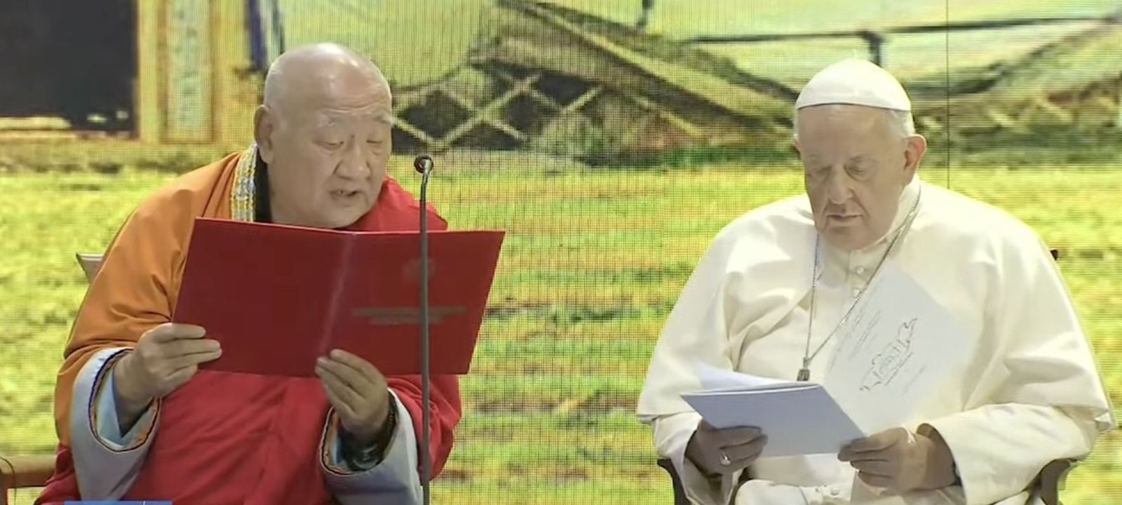 Francisco y Khamba Lama Gabju Demberel Choijamts, abad del monasterio de Gandan Tegchenling,