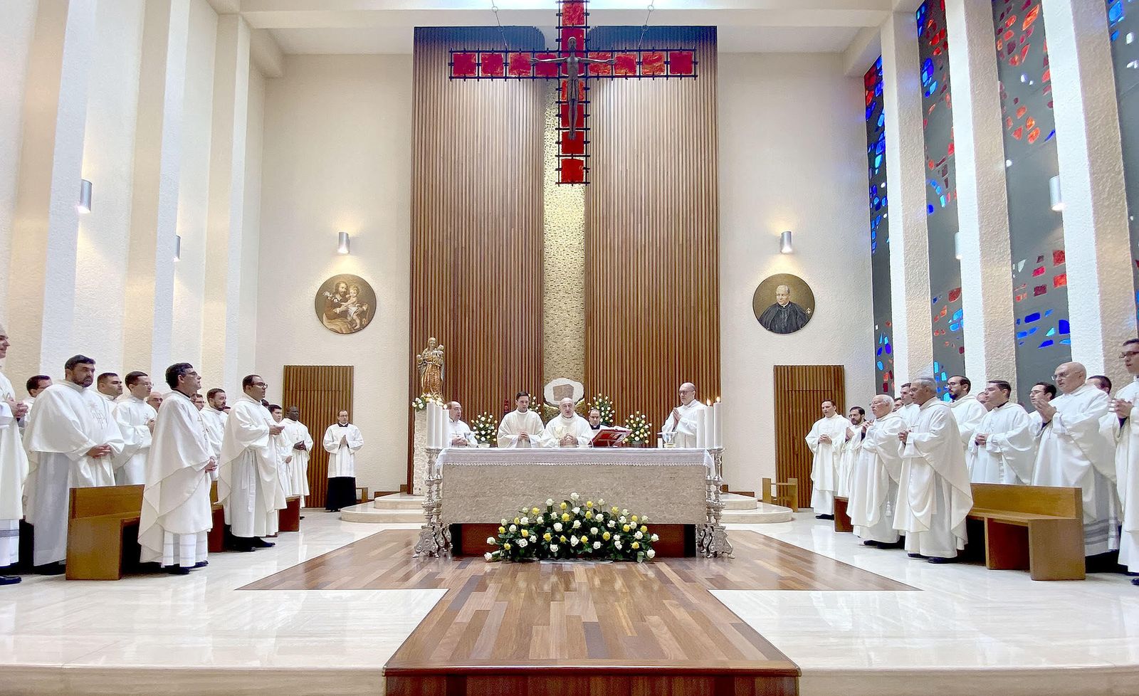El obispo Benavent preside la misa en el Colegio Español de Roma