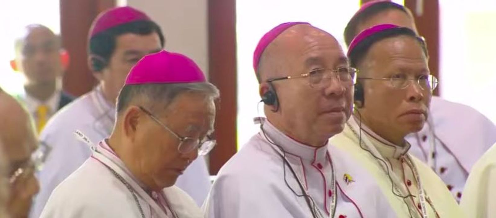 Obispos asiáticos, con el Papa