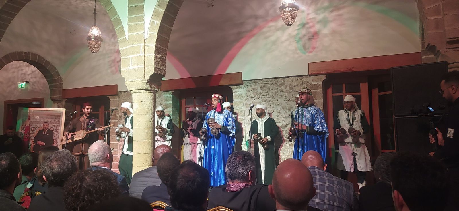 Cofradía suffí en el festival de las Tres Culturas