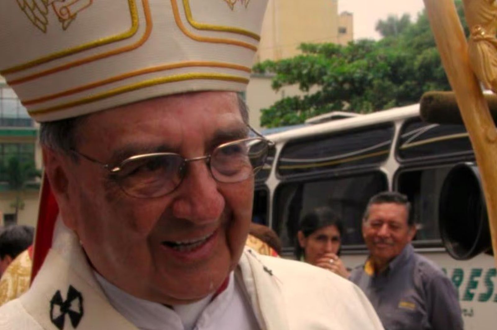 monseñor Víctor Manuel López Forero entonces arzobispo de Bucaramanga