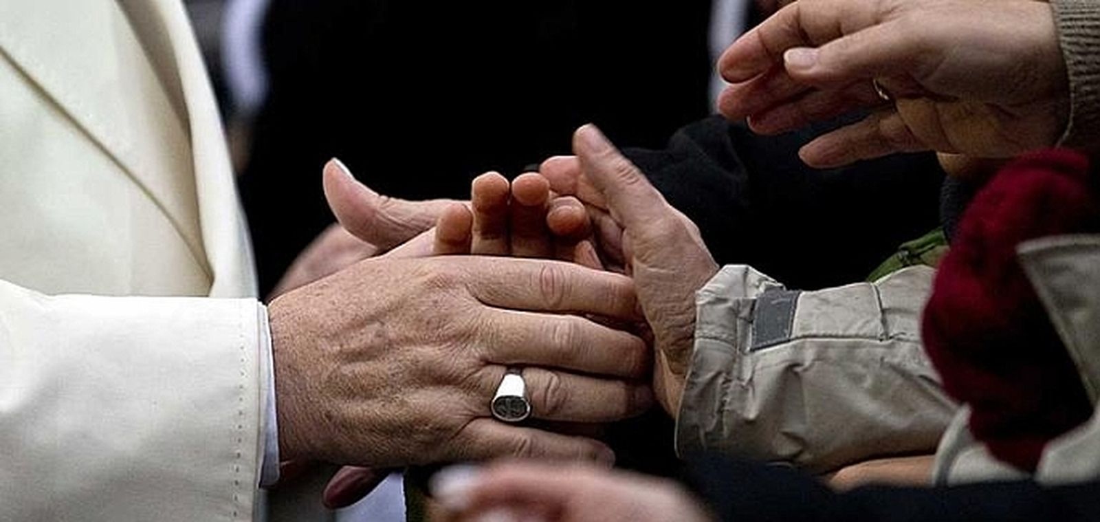 Jesus, pobre y  oculta limosna para los pobres