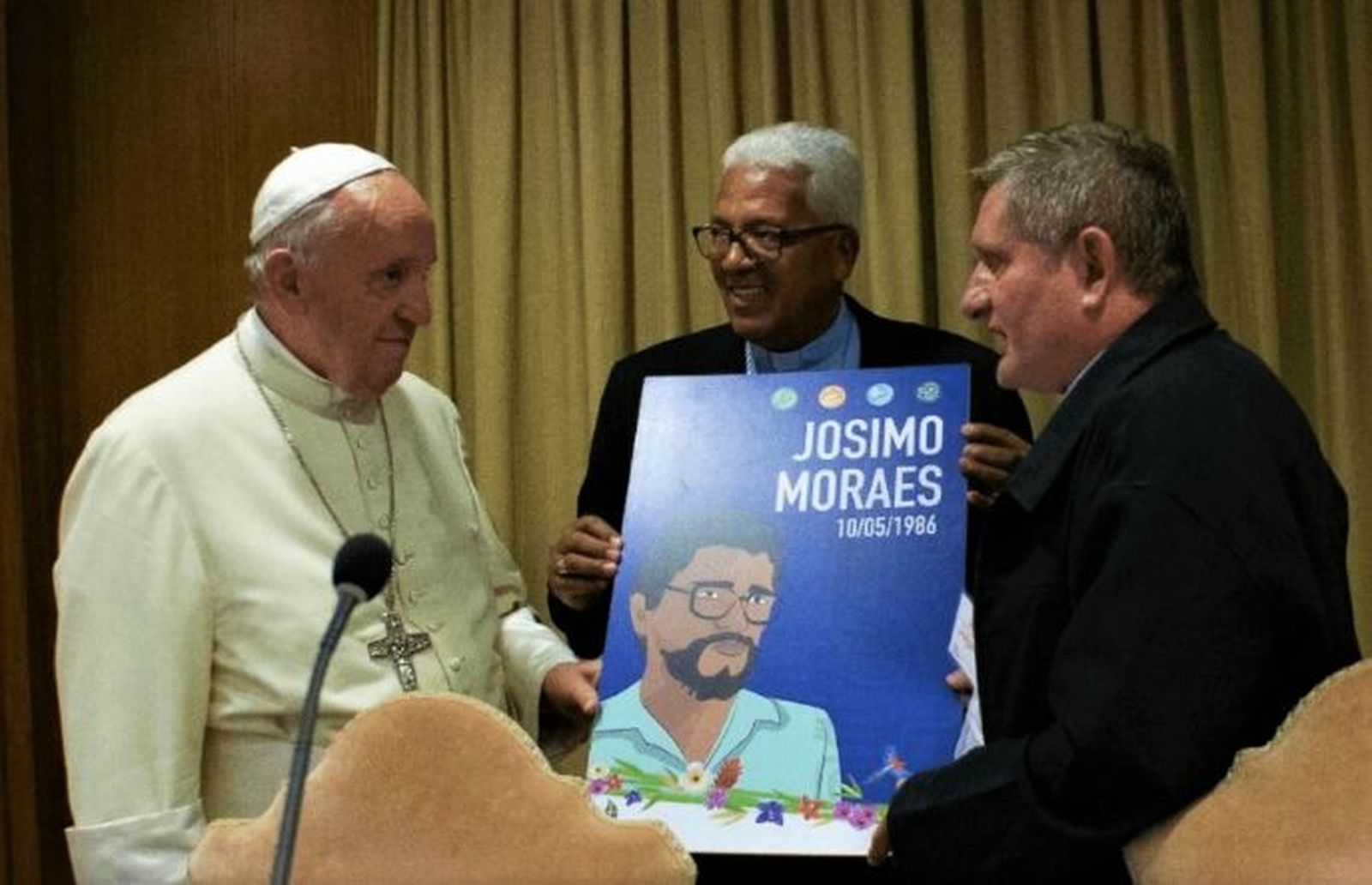 Papa Francisco con los obispos de Tocantinóplis e Imperatriz