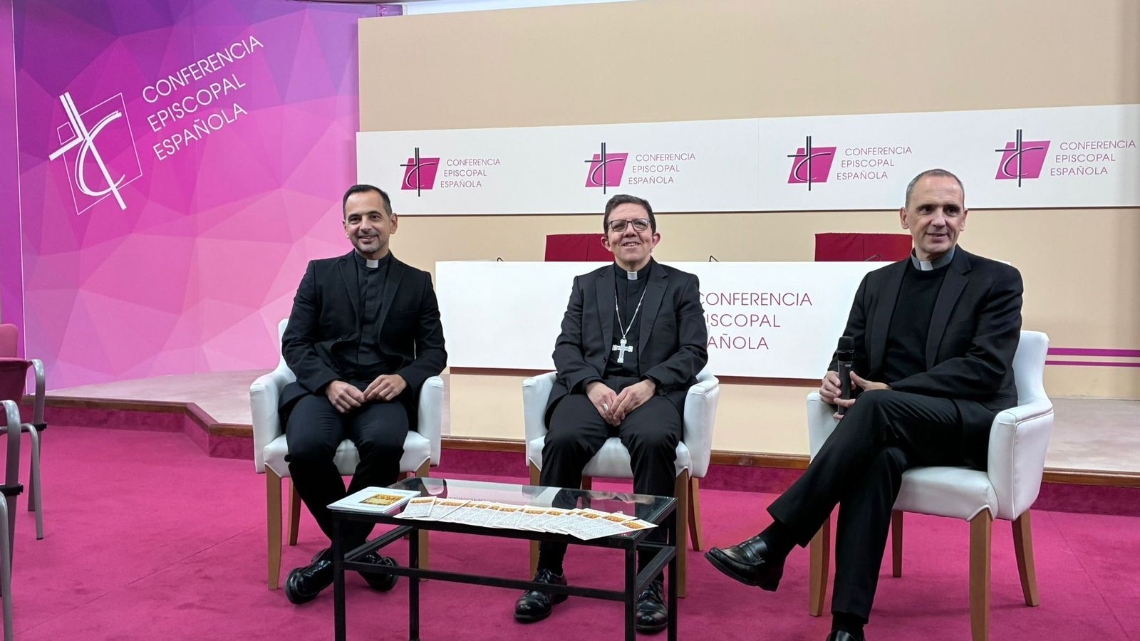 Vázquez, en un acto en Añastro, sede de la CEE