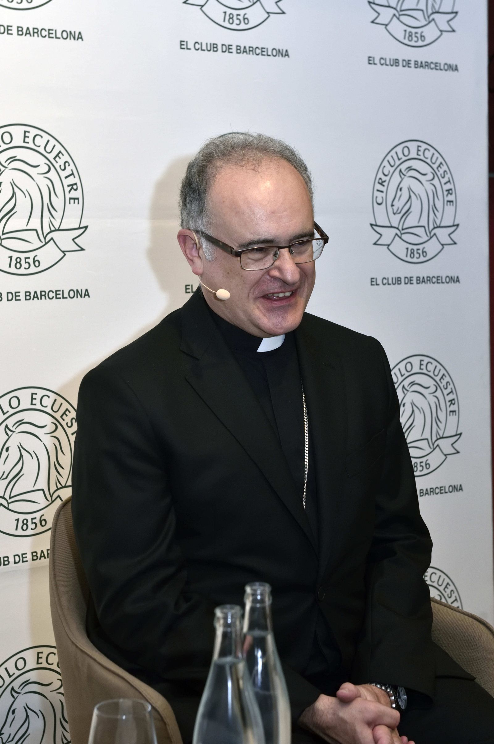 Rvdm. P. Manel Gasch en el Círculo Ecuestre