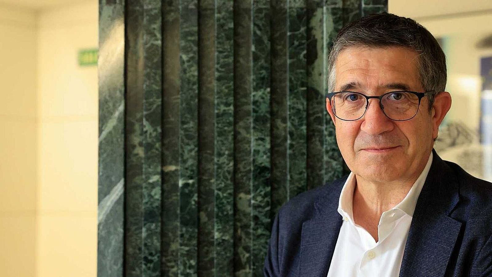 Patxi López, Dios y las mujeres