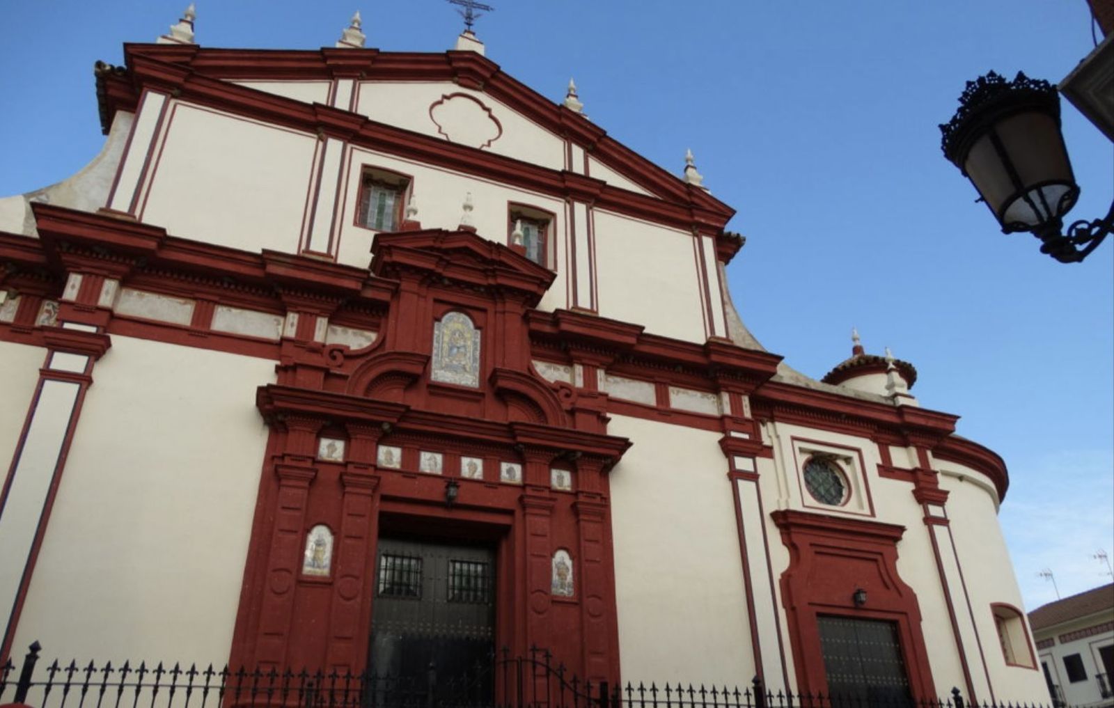 Parroquia en Valverde del Camino