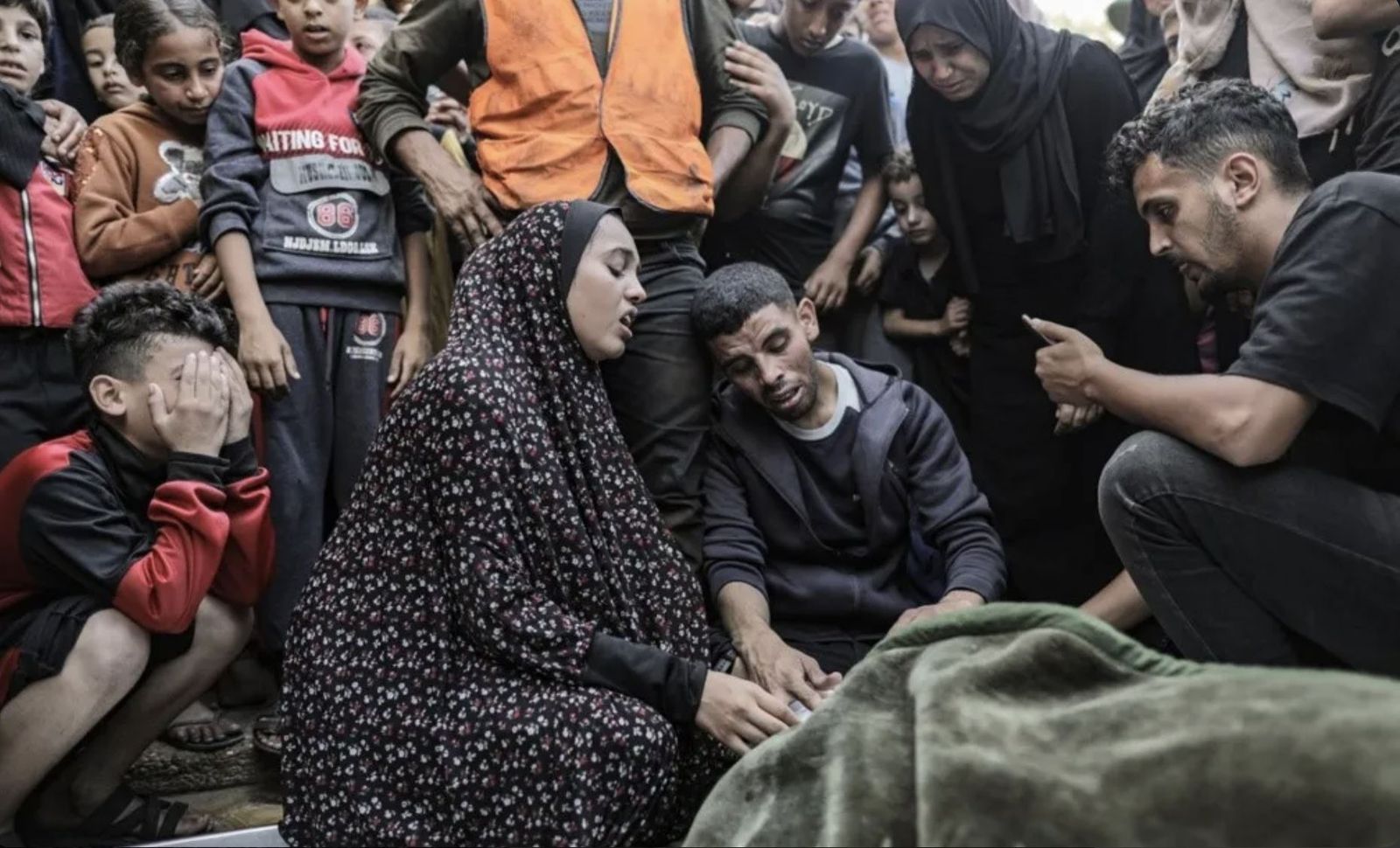 Familiares de palestinos muertos en Gaza