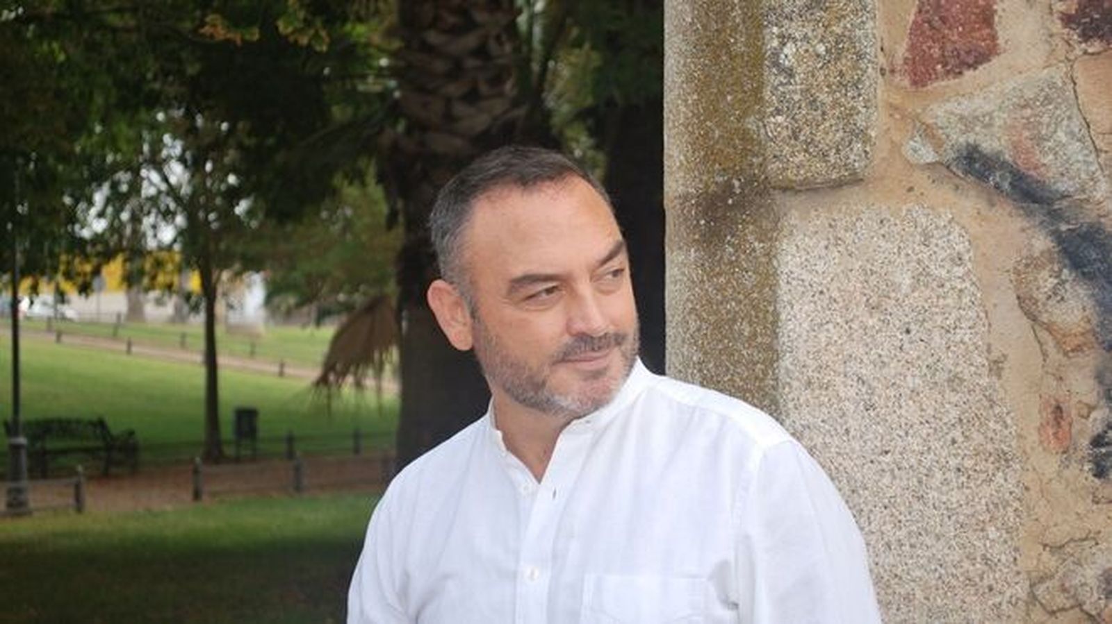 El sacerdote y escritor Jesús Sánchez Adalid