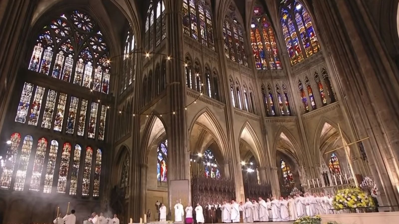Las vidrieras de Metz, y el Papa