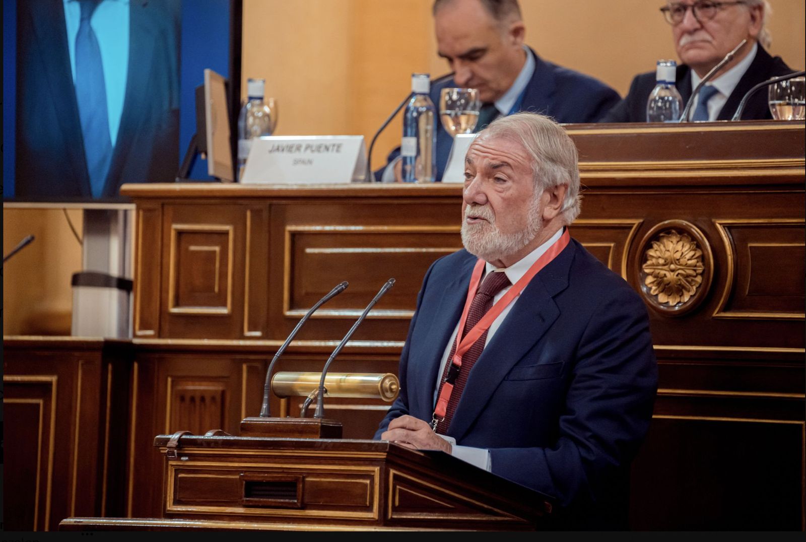 Mayor Oreja, durante la VI Cumbre Transatlántica