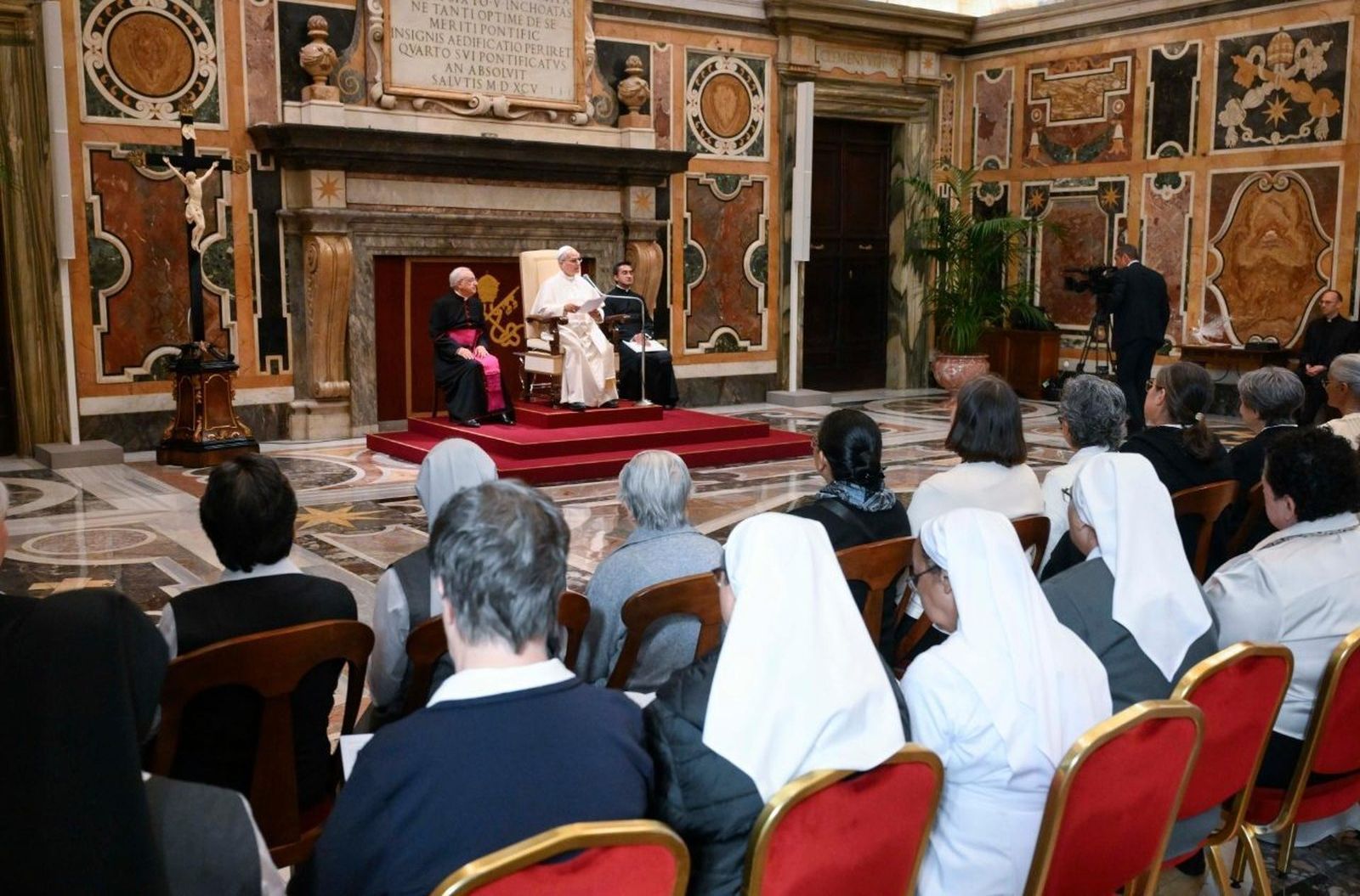 Audiencia del Papa a la vida religiosa femenina