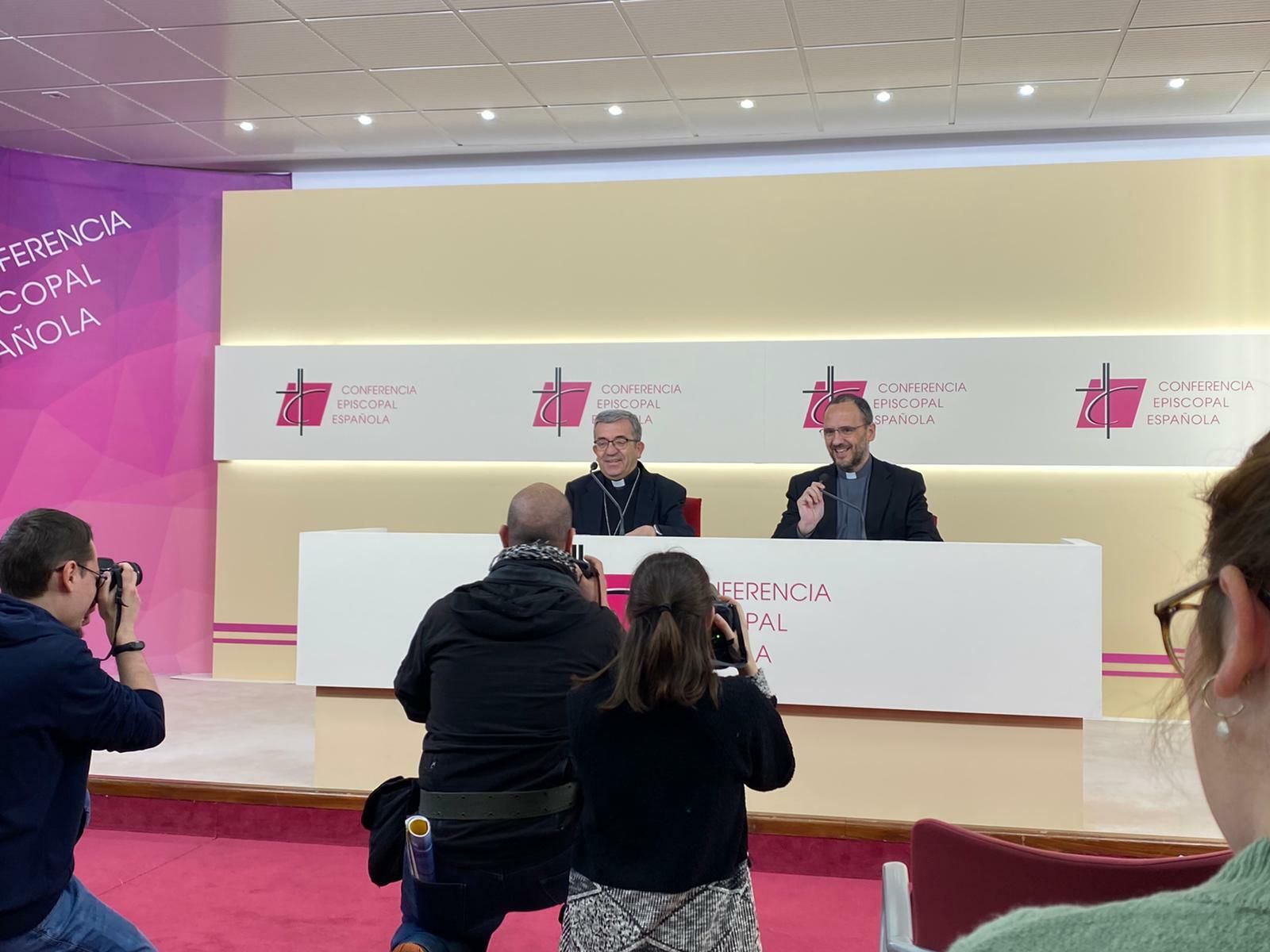 Rueda de prensa en Añastro