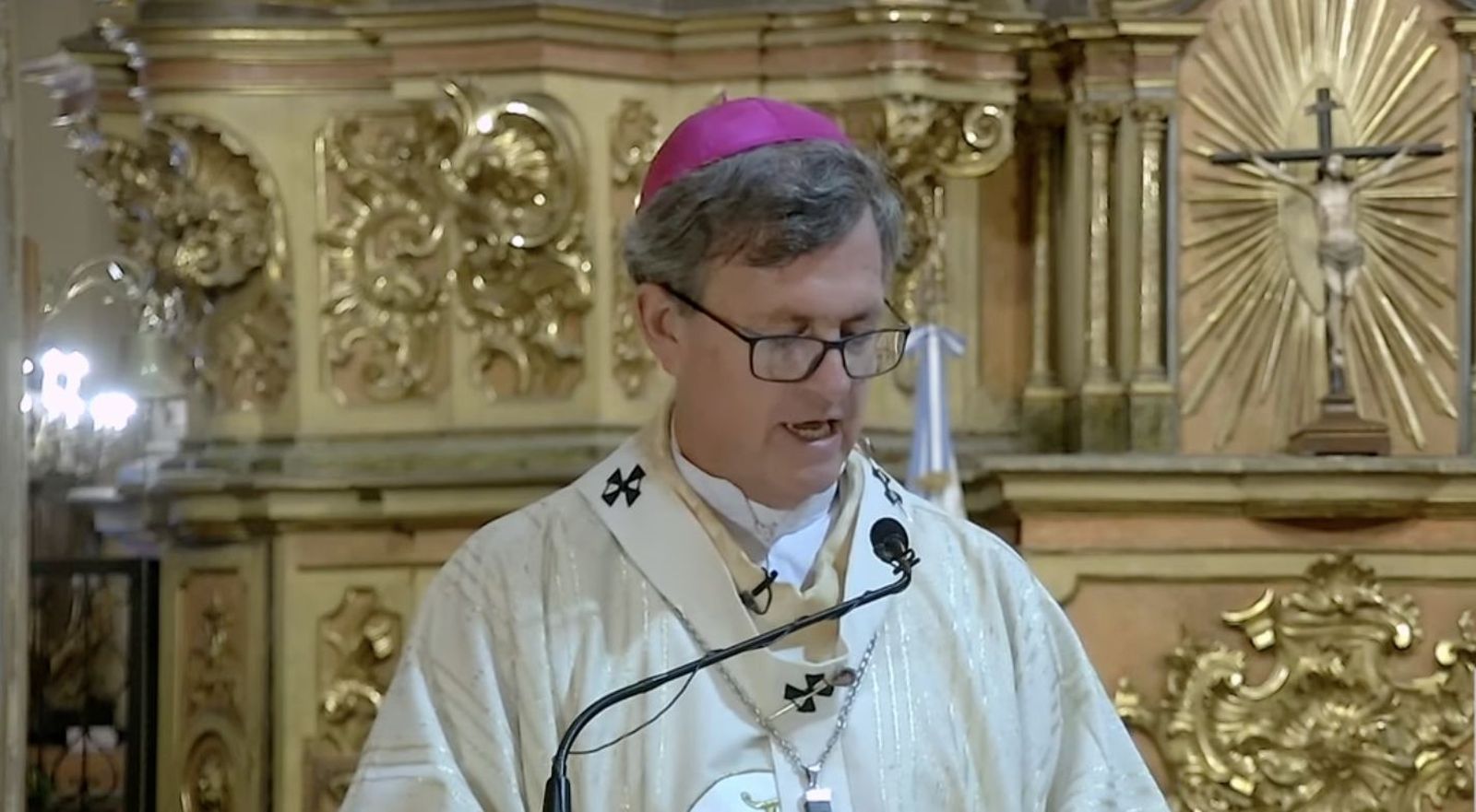 García Cuerva: "Hagamos de nuestro corazón un pesebre de verdad"