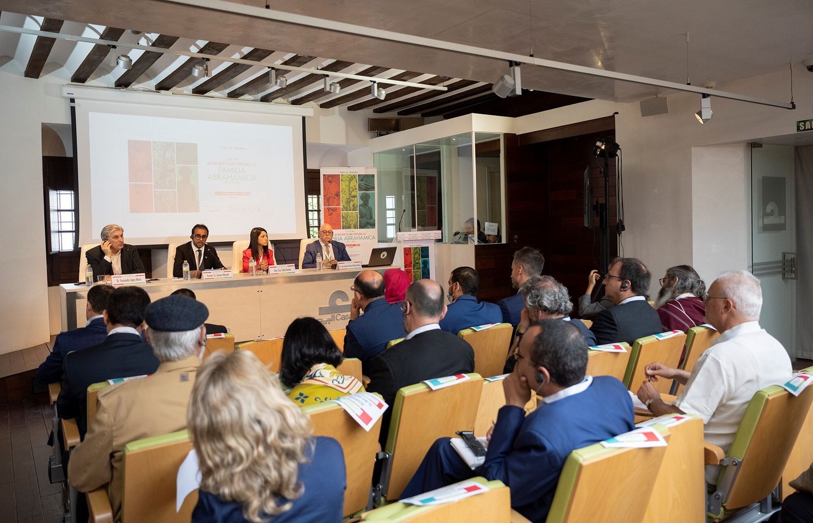 Jumaa Alkaabi, presidente de la Fundación FIRCT, aboga por el diálogo interreligioso y la tolerancia