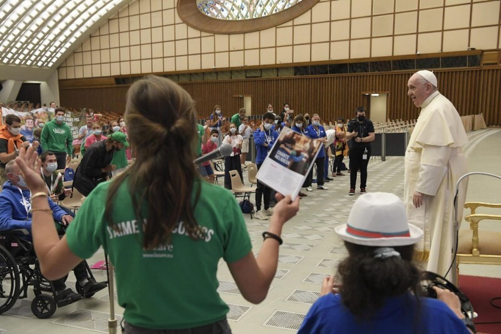 Francisco, con la asociación Lazare