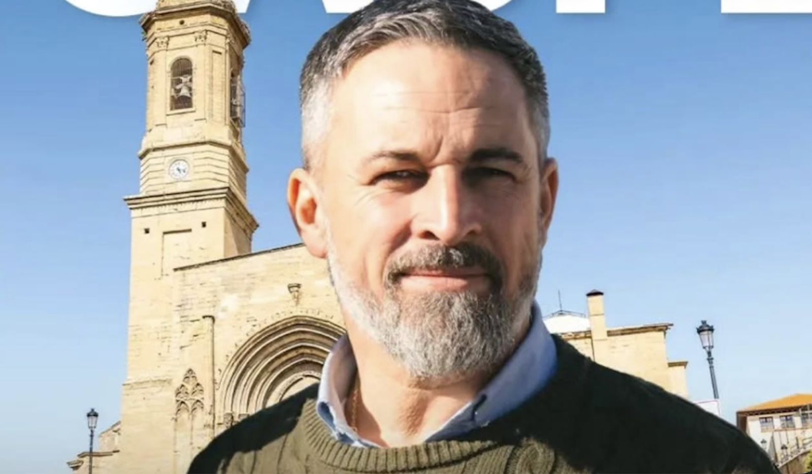 Santiago Abascal ante la Colegiata de Caspe