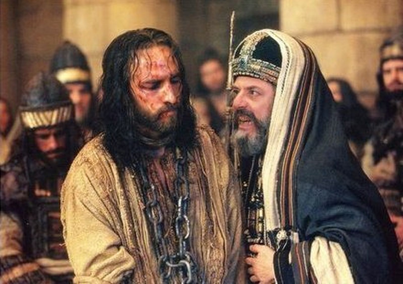 Clericalismo y celibato obligatorio, estructuras deshumanizantes de la iglesia.