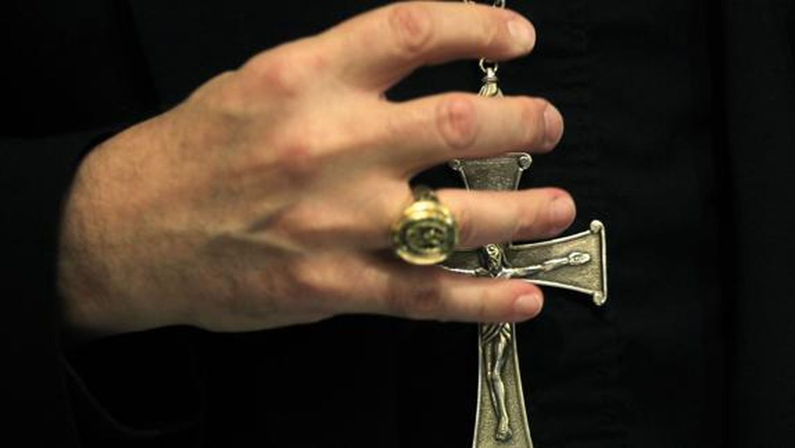 De "la Iglesia de los pobres" a "la Iglesia de los pobres"