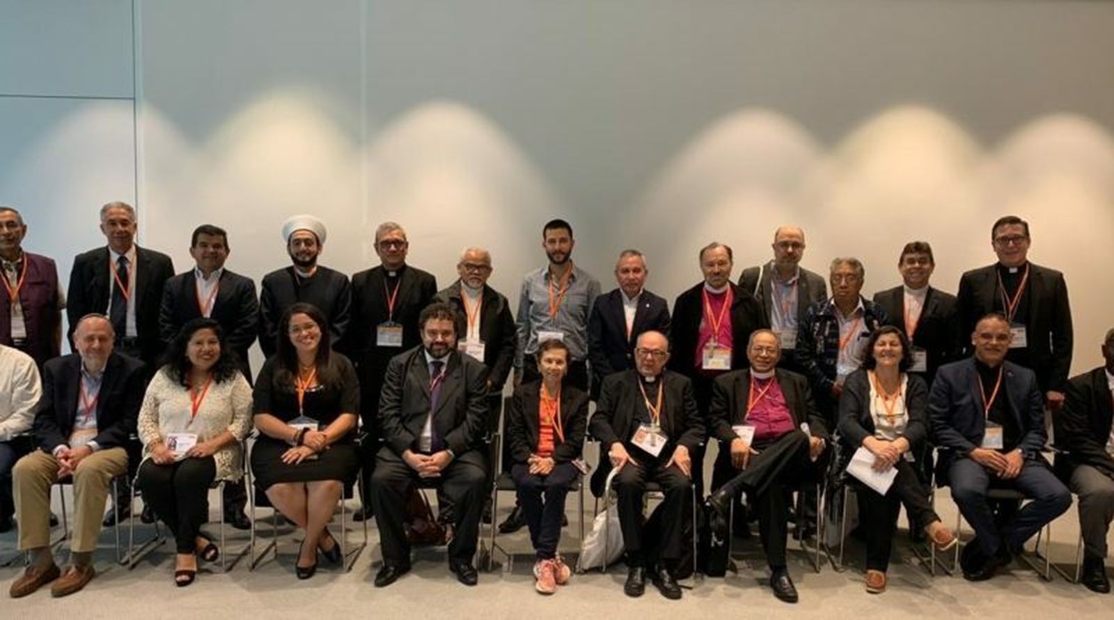 Participantes de la X Asamblea Mundial de Religiones por la Paz