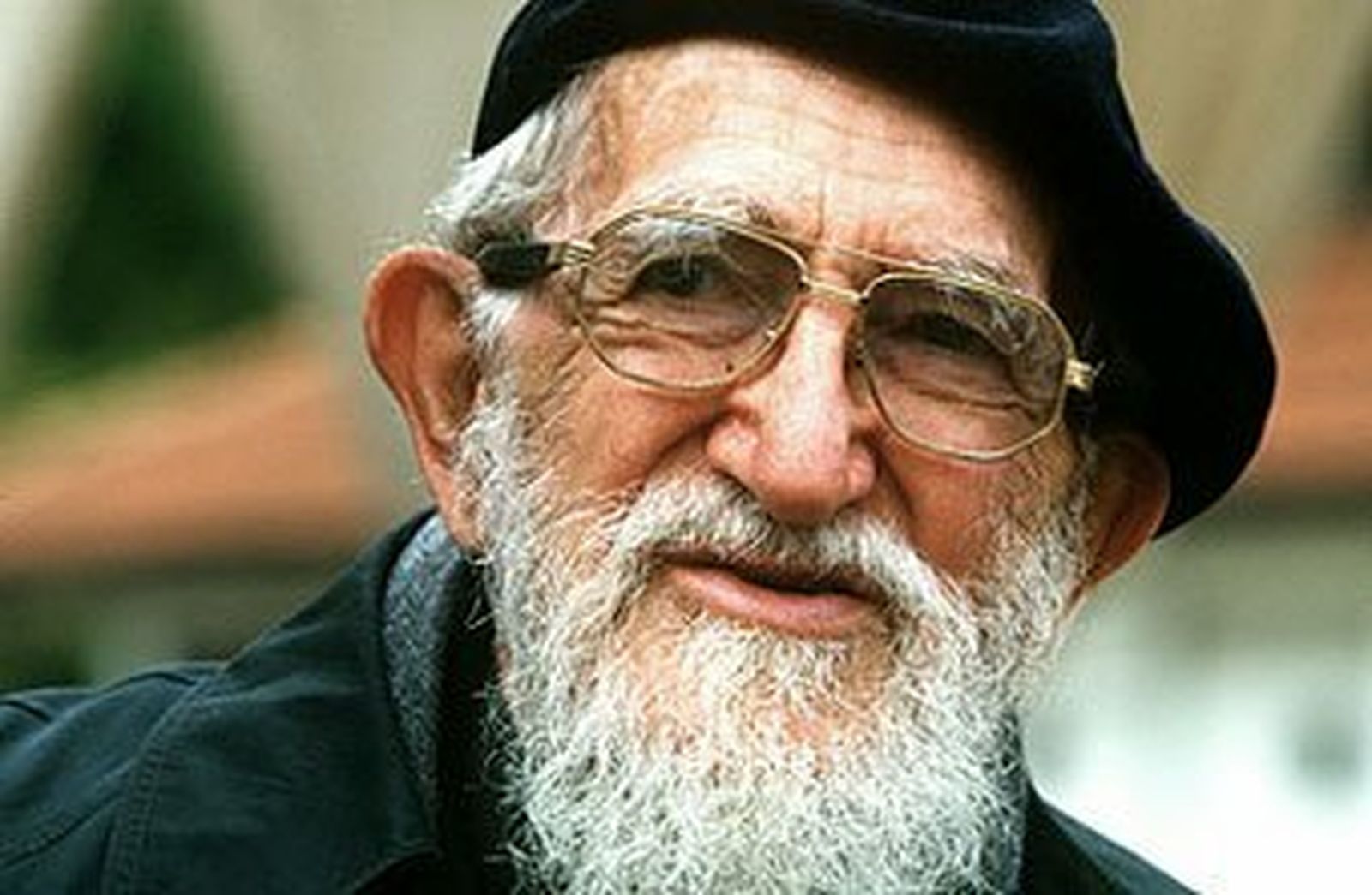 Abate Pierre, el ángel de los pobres que resultó ser un abusador