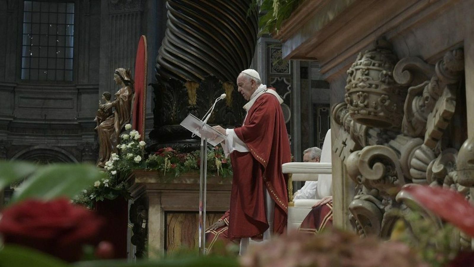 Francisco, hoy, en la Misa de San Pedro y San Pablo con la bendición de palios