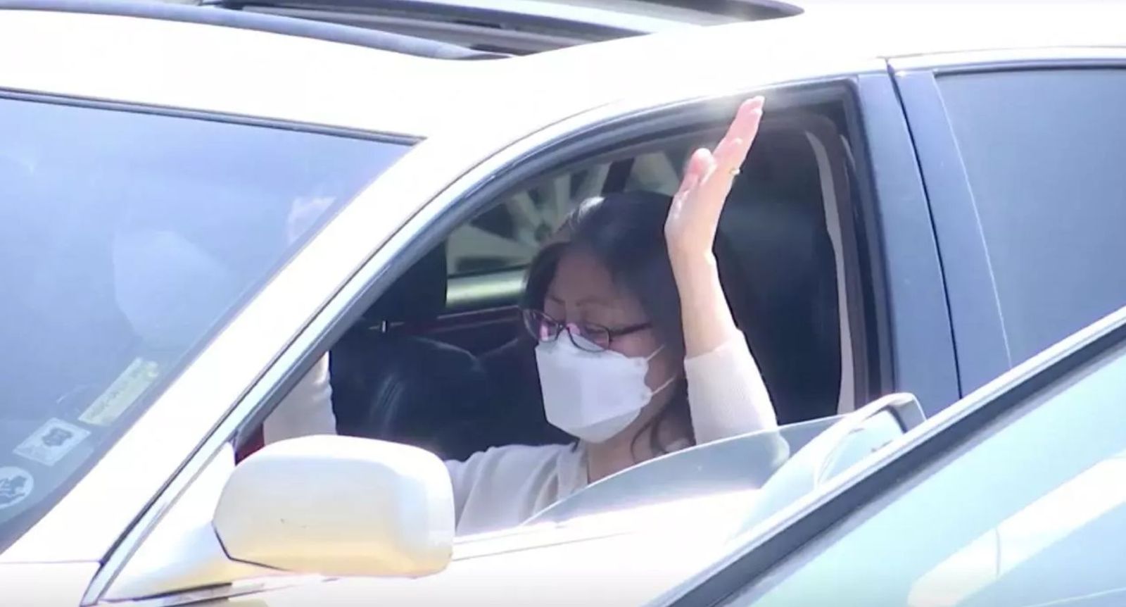 En misa desde el coche, para prevenir el coronavirus. Corea del Sur