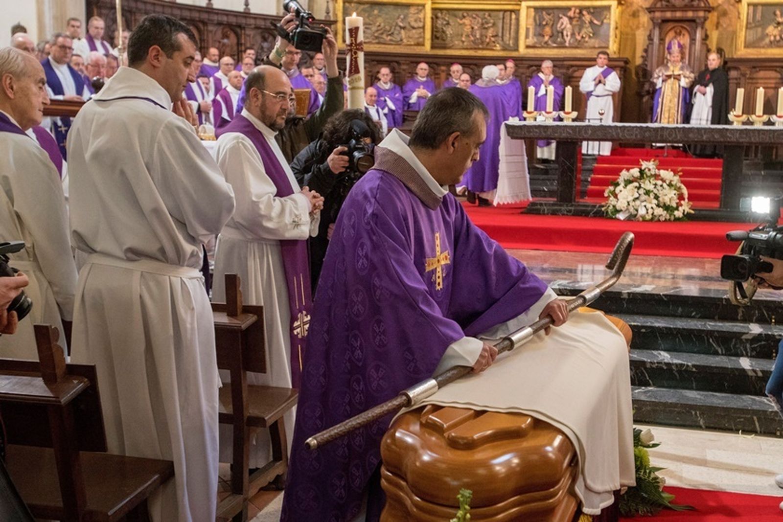 Entierro del obispo emérito de Ciudad Real, Rafael Torija
