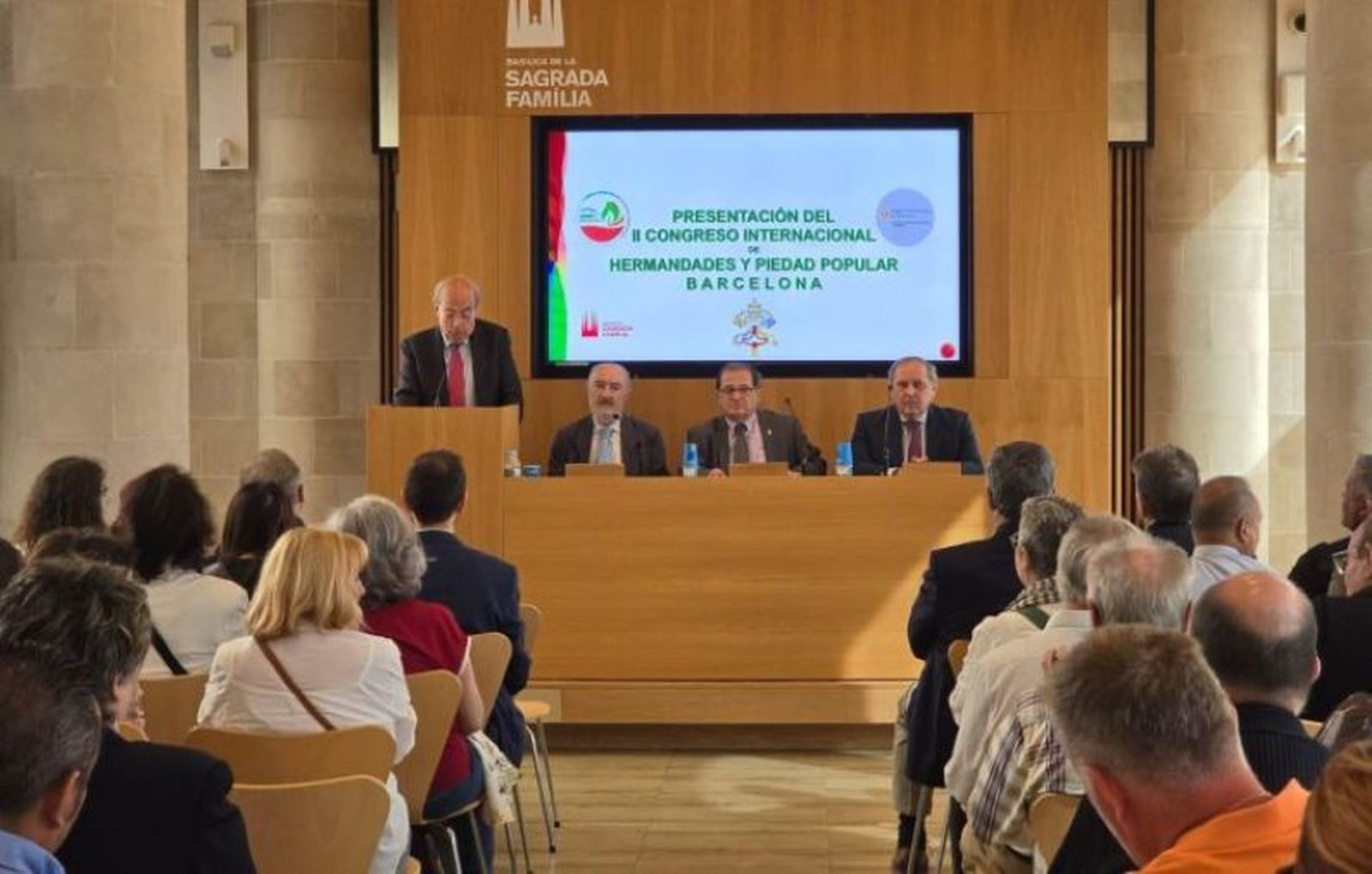 Presentación del II Congreso Internacional de Hermandades y Piedad Popular en Barcelona