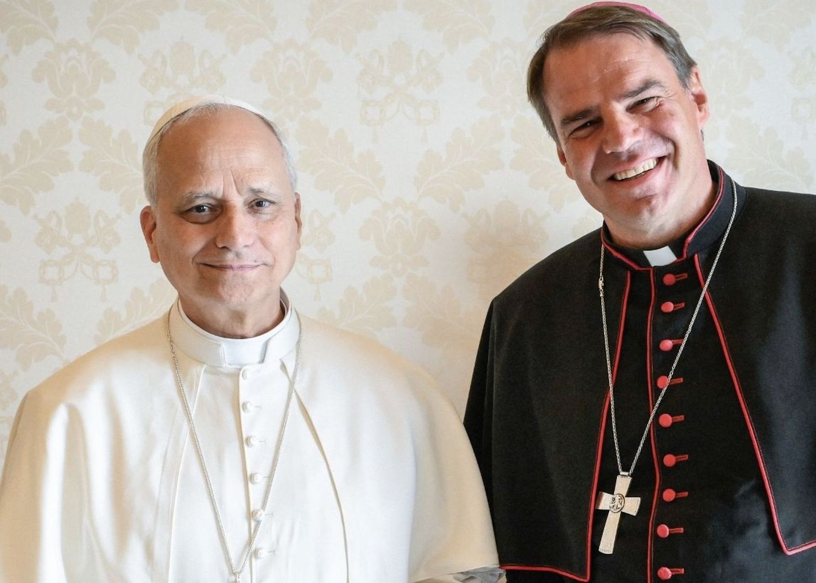 Stefan Oster, recibido por León XIV