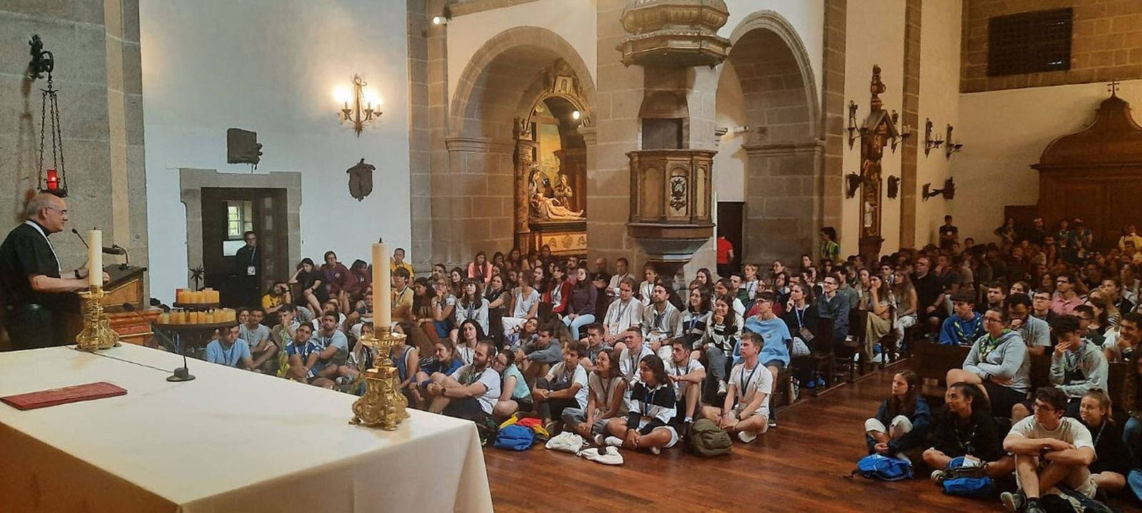 Arturo Ros, durante la catequesis